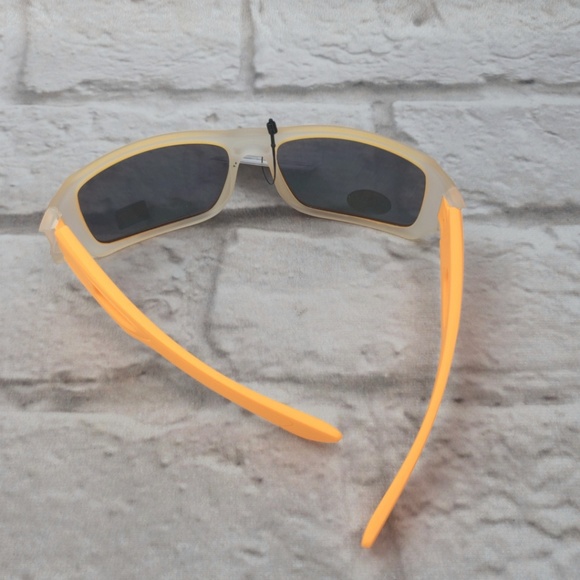 Drivers Edge Soft Touch  Sunglasses - Picture 3 of 5